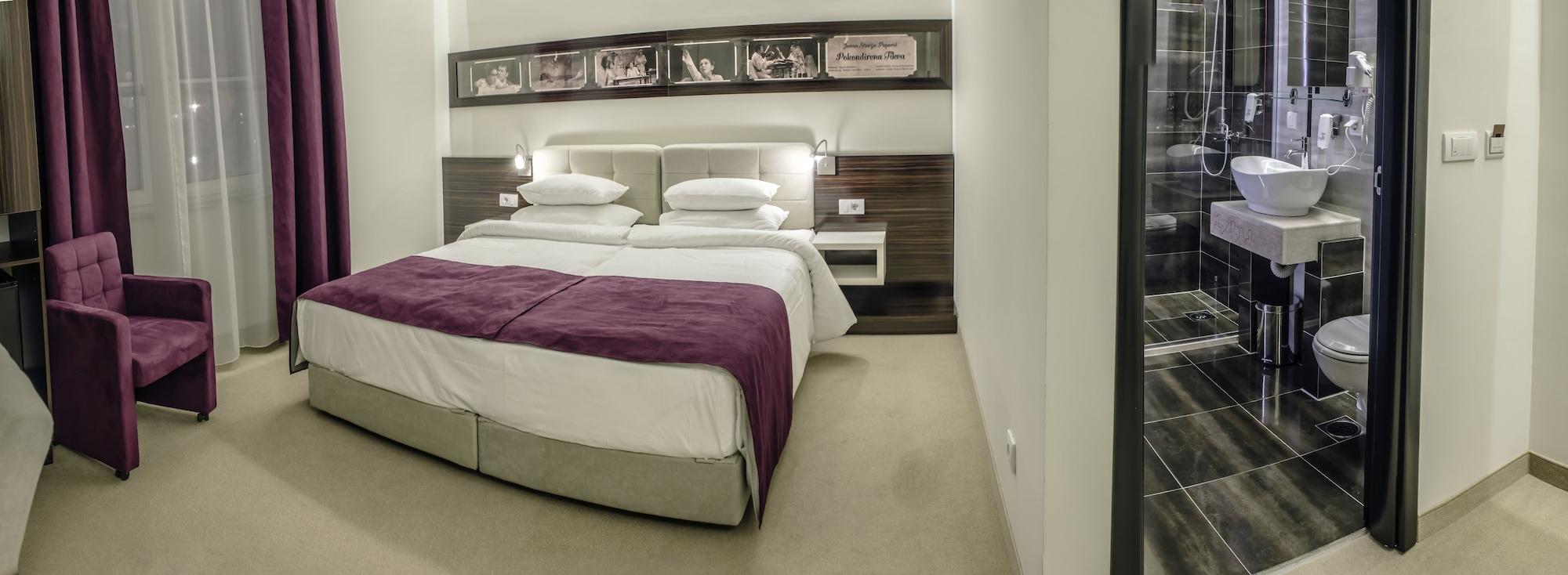 Hotel Theater Belgrade Garni Ngoại thất bức ảnh