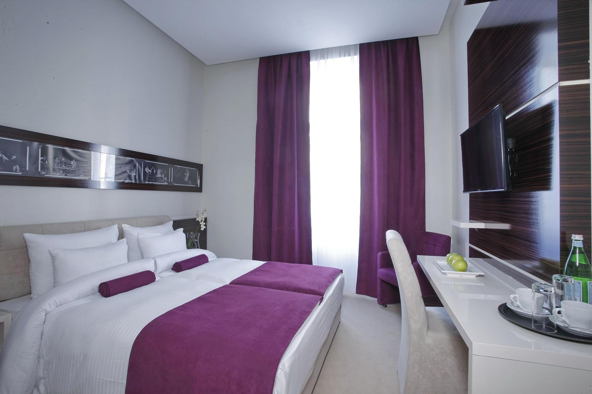 Hotel Theater Belgrade Garni Ngoại thất bức ảnh