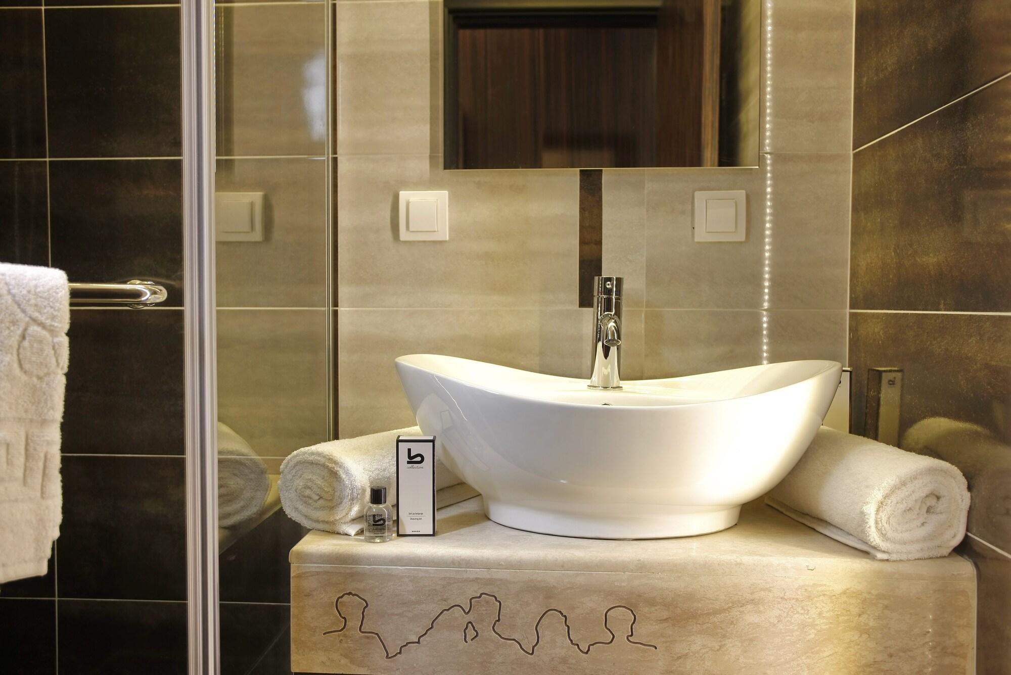 Hotel Theater Belgrade Garni Ngoại thất bức ảnh