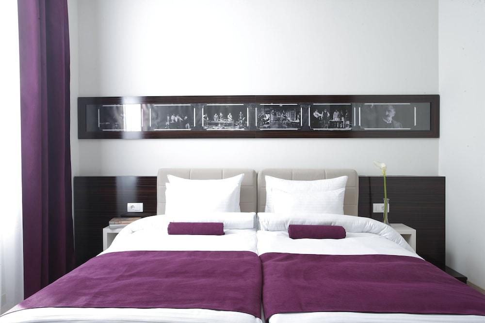 Hotel Theater Belgrade Garni Ngoại thất bức ảnh