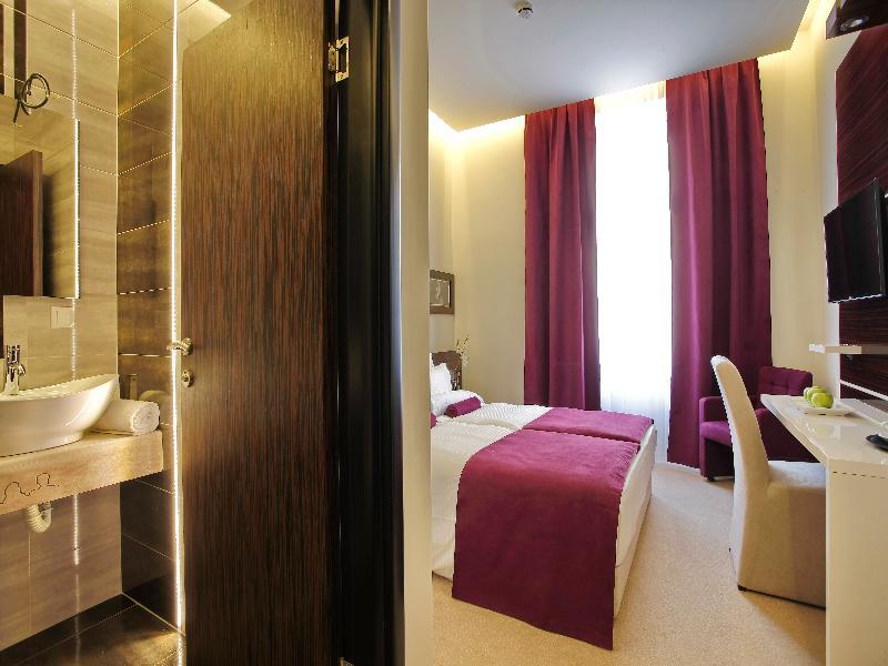 Hotel Theater Belgrade Garni Ngoại thất bức ảnh